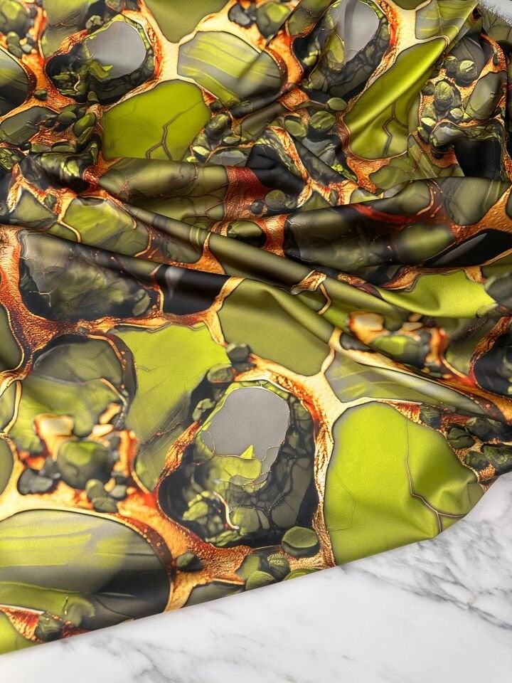 Mahiye Desen Elbiselik Gömleklik İpek Saten Kumaş