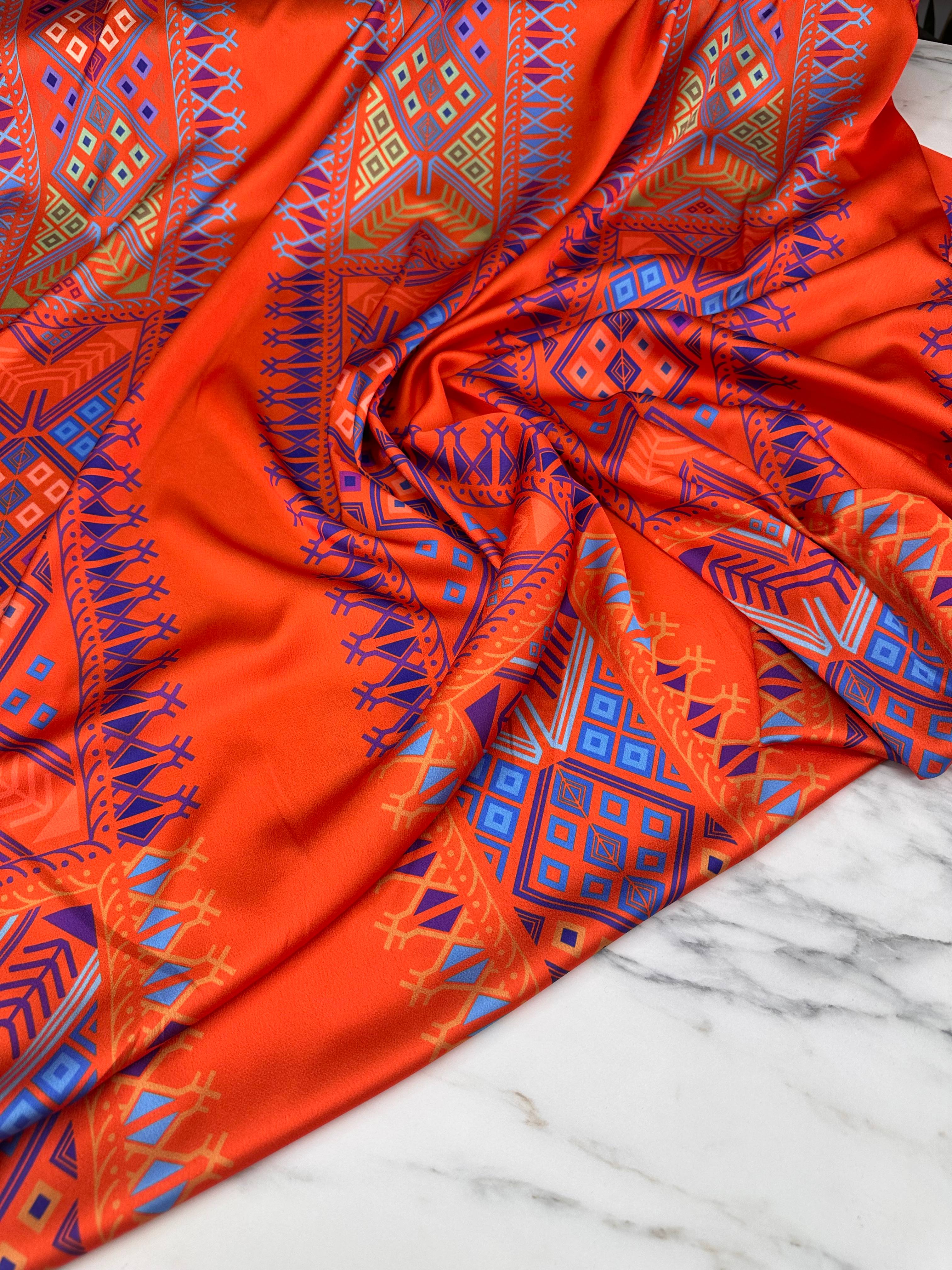 Fantazi Desen Elbiselik Gömleklik İpek Saten Kumaş