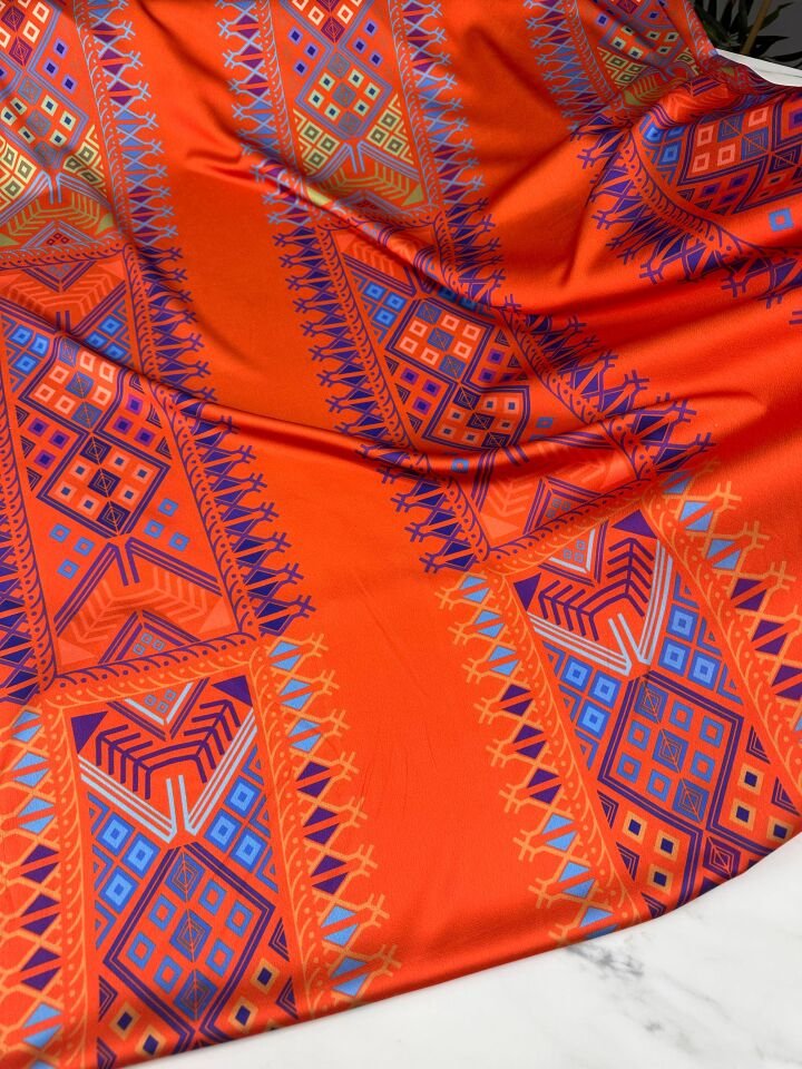 Fantazi Desen Elbiselik Gömleklik İpek Saten Kumaş