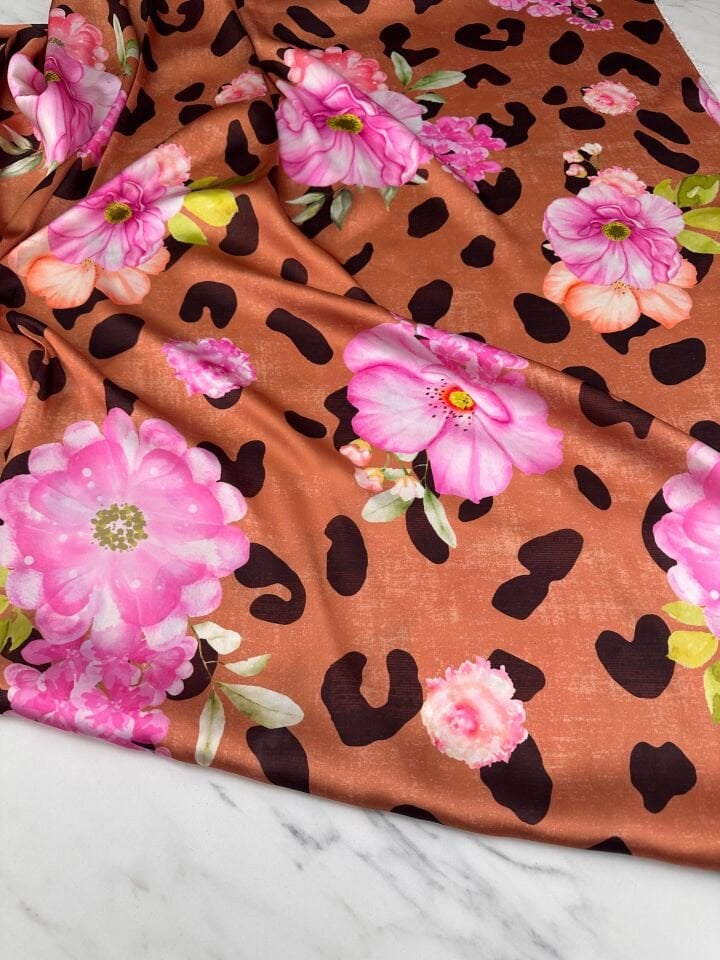 Leopar Gülü Desen Elbiselik Gömleklik İpek Saten Kumaş