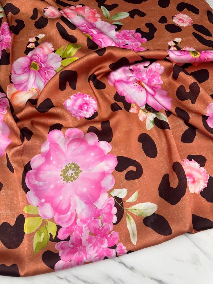 Leopar Gülü Desen Elbiselik Gömleklik İpek Saten Kumaş