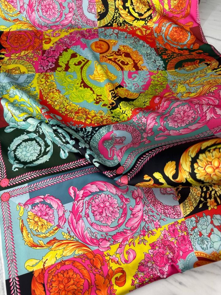 Viyana Desen Elbiselik Gömleklik İpek Saten Kumaş