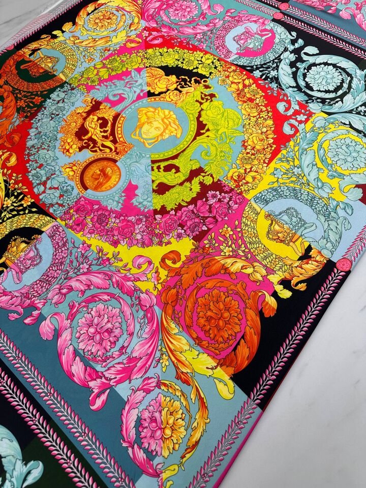 Viyana Desen Elbiselik Gömleklik İpek Saten Kumaş