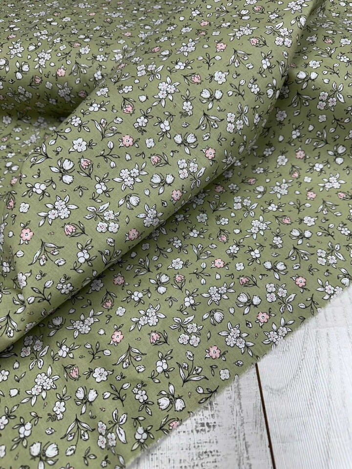 Çiçek Desen 1.60 Poplin