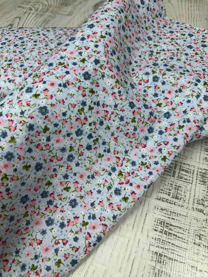 Çiçek Desen 1.60  Poplin