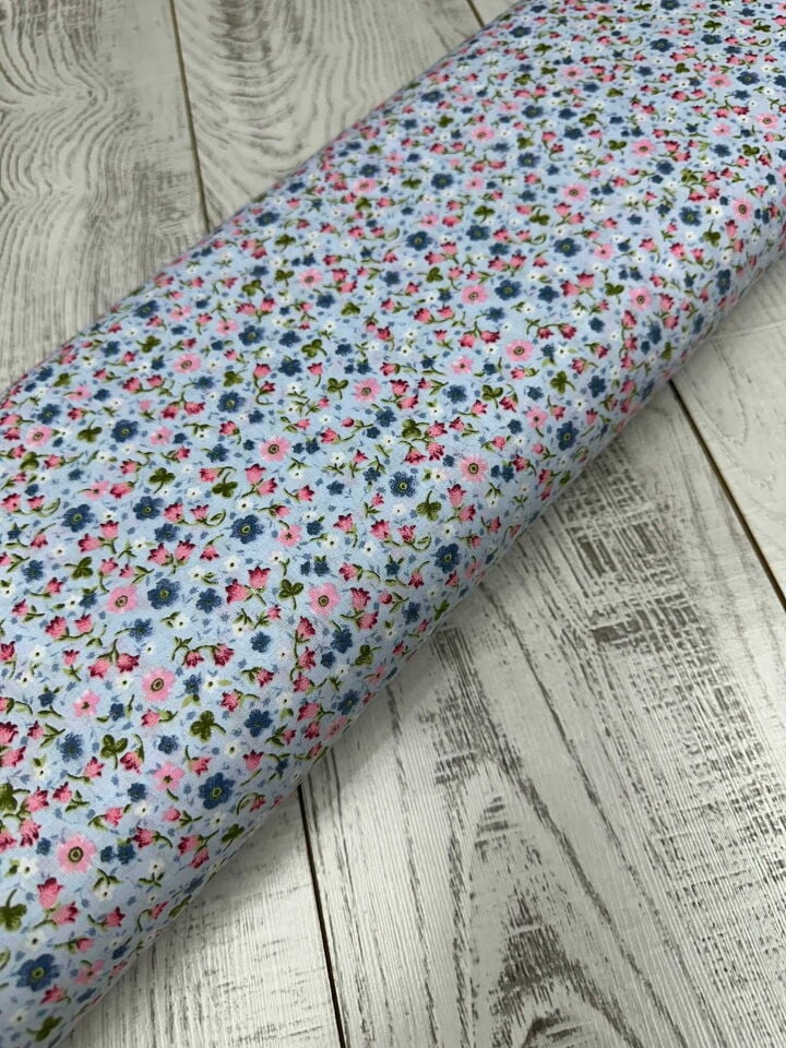 Çiçek Desen 1.60  Poplin