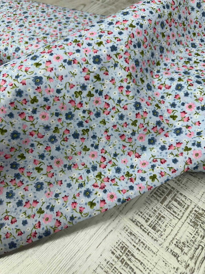 Çiçek Desen 1.60  Poplin