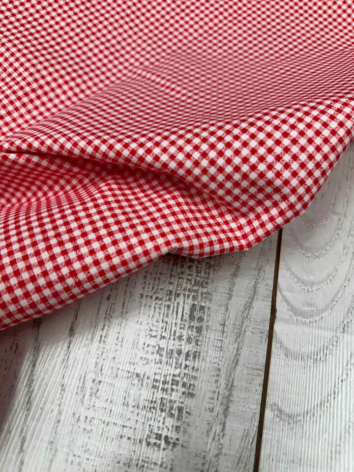 1.60  Poplin Kare  Desen