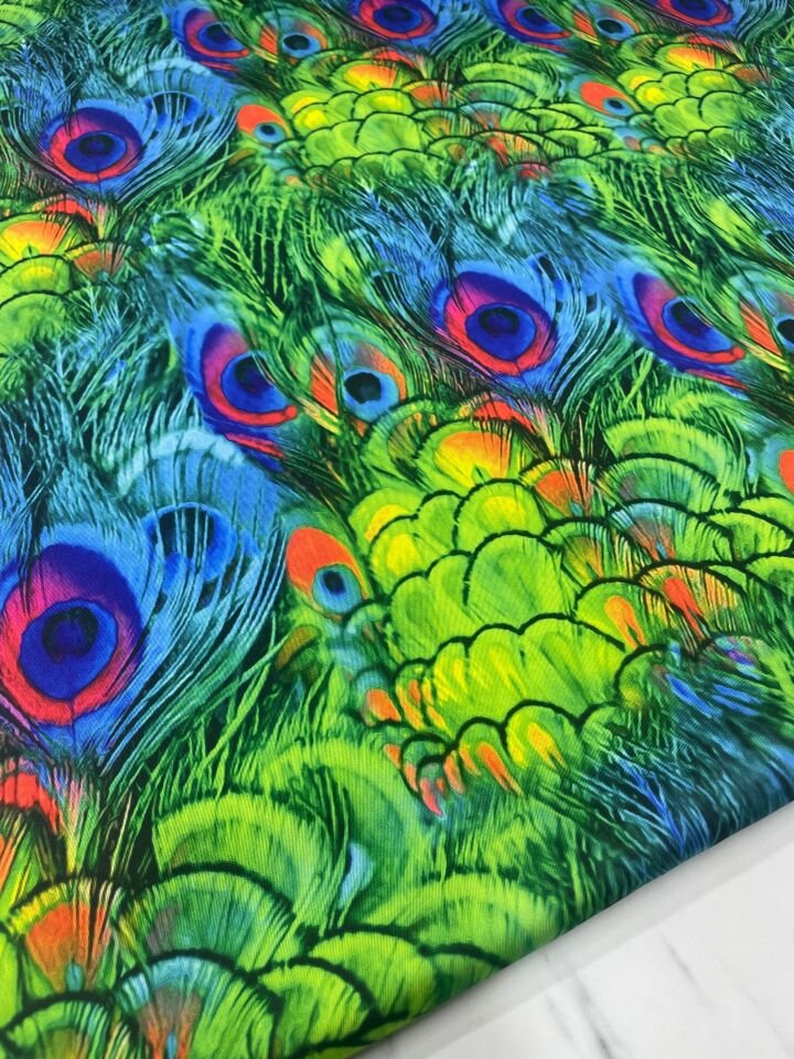 Yeşil Tavus Tüyü Desen Elbiselik Gömleklik Tivil Saten Kumaş