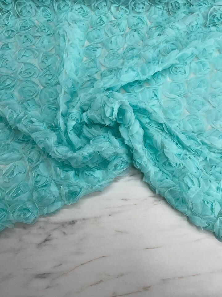 Mavi Tül Üstü Gül Desen Abiyelik Ceketlik Kumaş