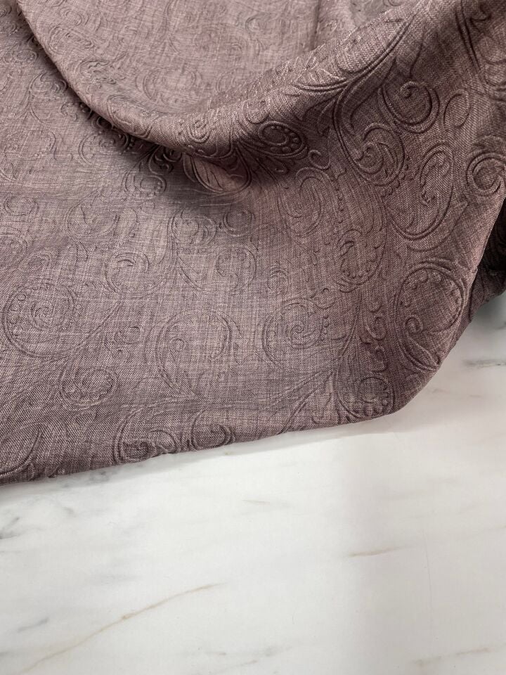 Kahverengi Kabartma Desenli Eteklik Ceketlik Elbiselik Keten Kumaş