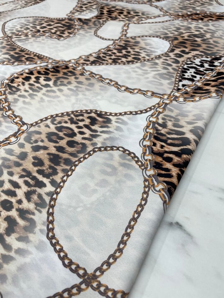 Zincir Detaylı Leopar Desen Elbiselik Gömleklik Krep Kumaş