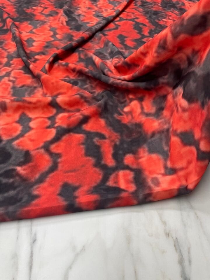 Leona Desen Elbiselik Gömleklik Tivil Saten Kumaş