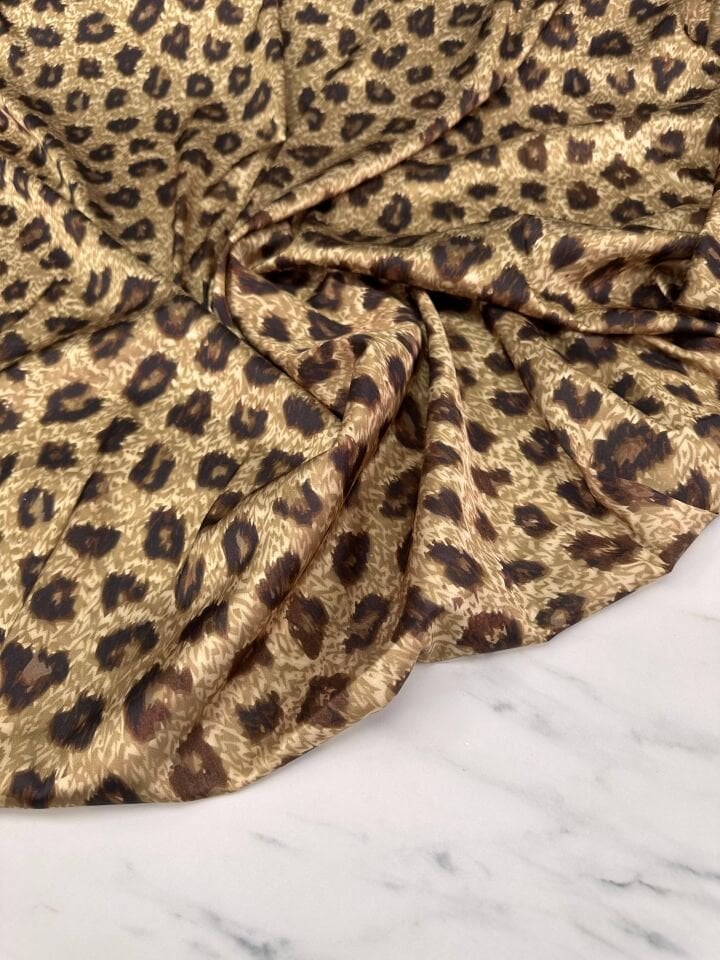 Leopar Desen Elbiselik Gömleklik İpek Saten Kumaş