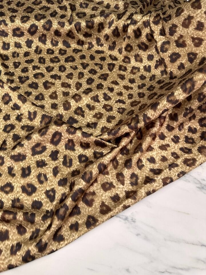 Leopar Desen Elbiselik Gömleklik İpek Saten Kumaş