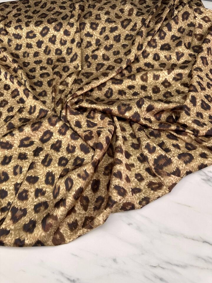 Leopar Desen Elbiselik Gömleklik İpek Saten Kumaş