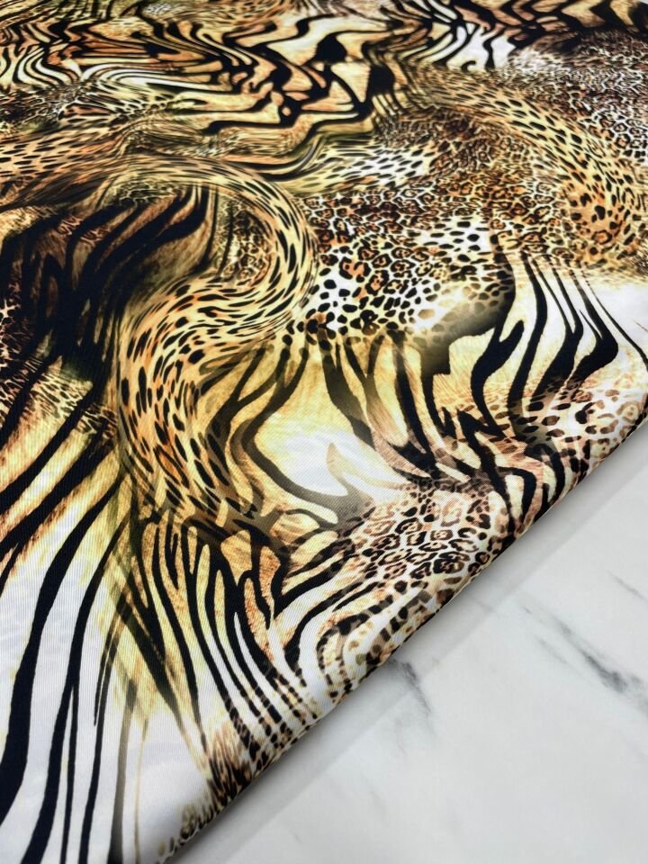 Kaplan Desen Elbiselik Gömleklik Tivil Saten Kumaş