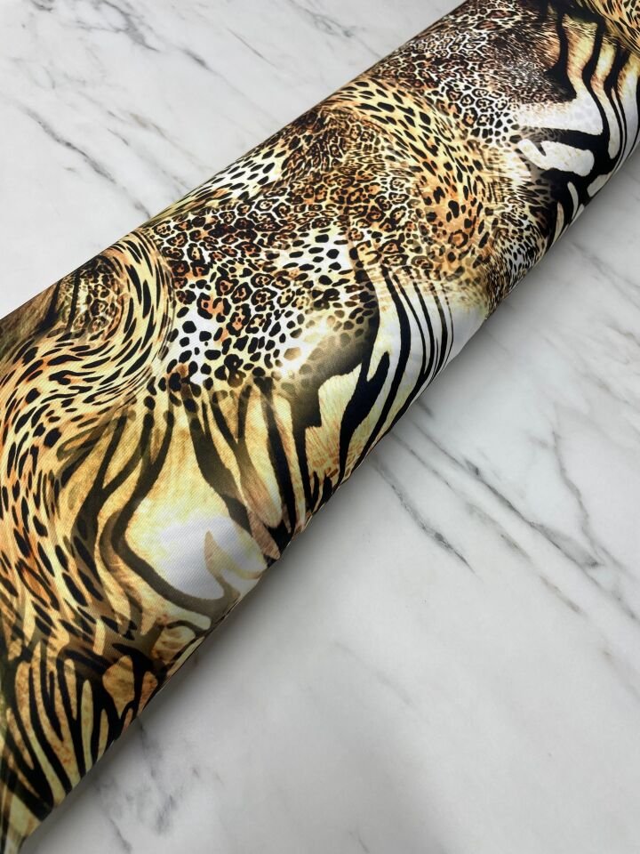 Kaplan Desen Elbiselik Gömleklik Tivil Saten Kumaş