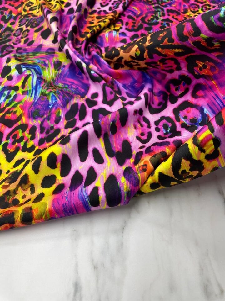 Renkli Leopar Desen Elbiselik Gömleklik Tivil Saten Kumaş