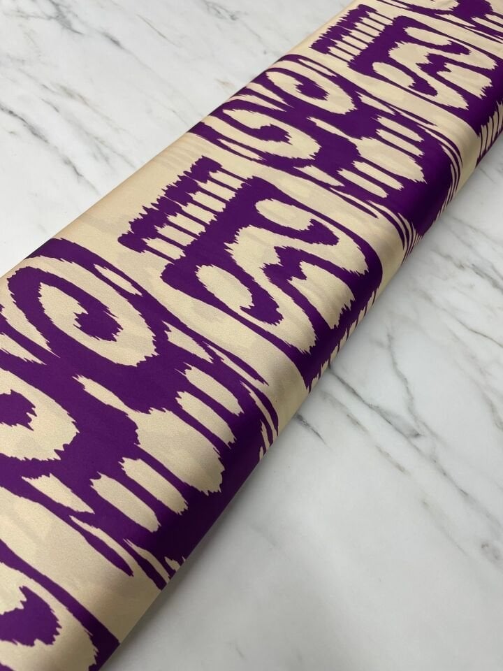 Mor İkat Desen Elbiselik Gömleklik Tivil Saten Kumaş