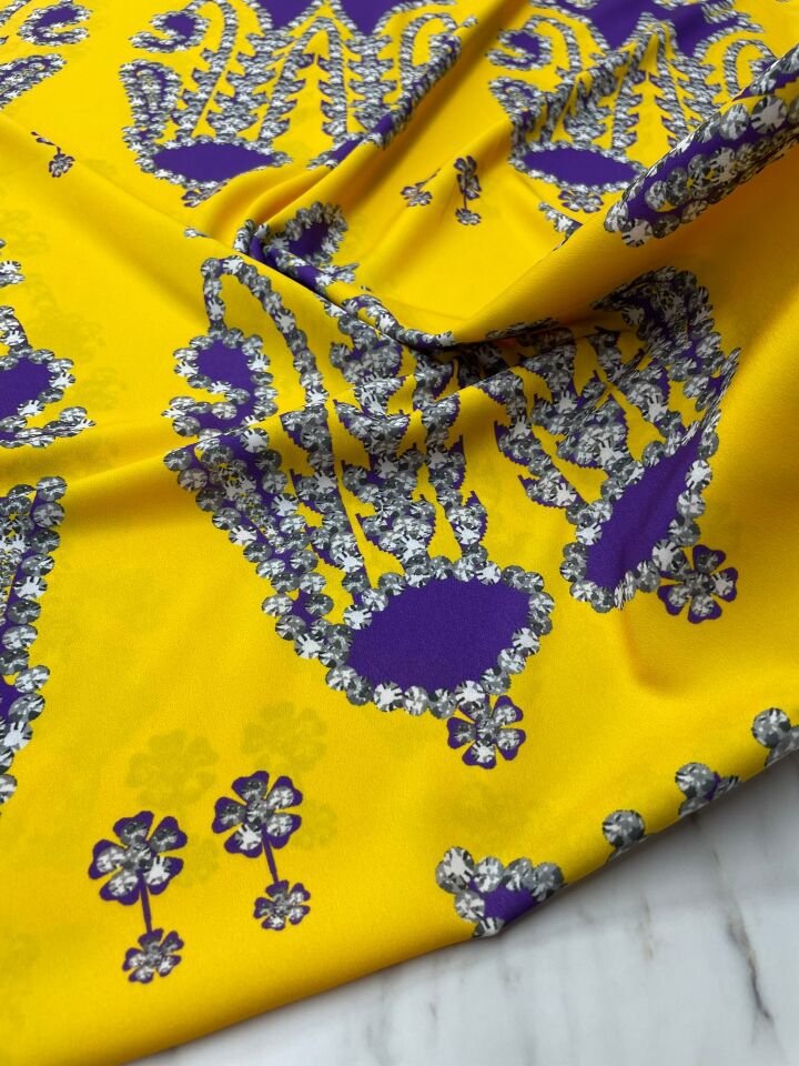 Sarı İkatlı Desen Elbiselik Gömleklik Tivil Saten Kumaş