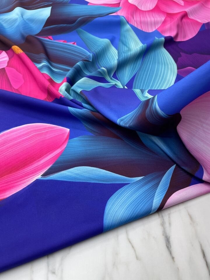 Büyük Çiçek Desen Elbiselik Gömleklik Krep Kumaş