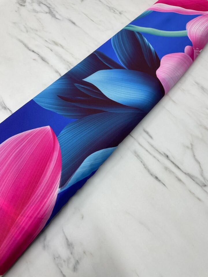 Büyük Çiçek Desen Elbiselik Gömleklik Krep Kumaş