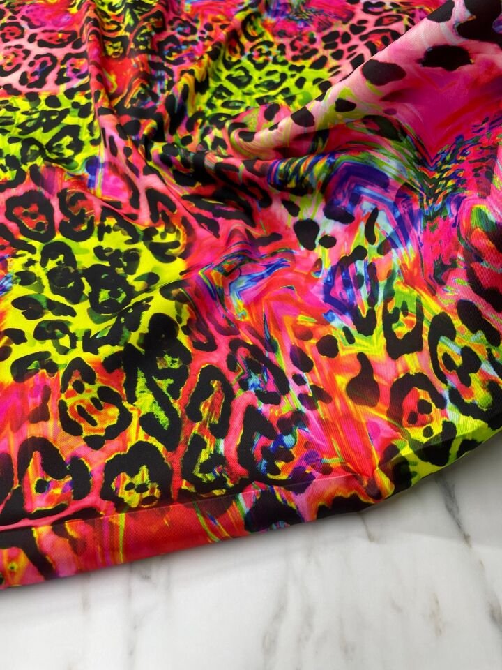 Renkli Desen Elbiselik Gömleklik Tivil Saten Kumaş