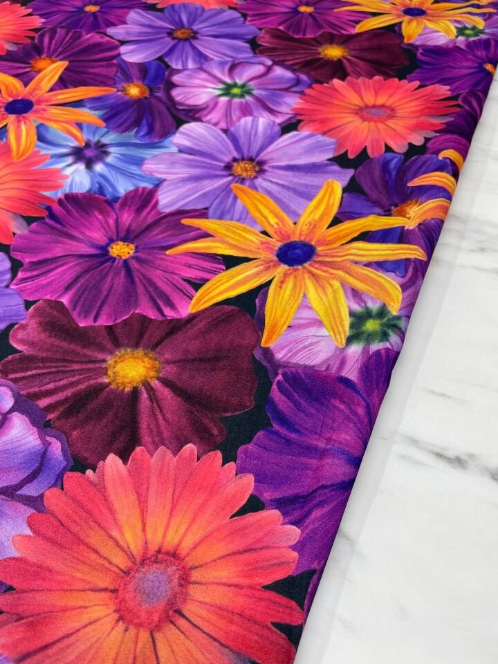 Çiçek Bahçesi Desen Elbiselik Gömleklik Krep Kumaş