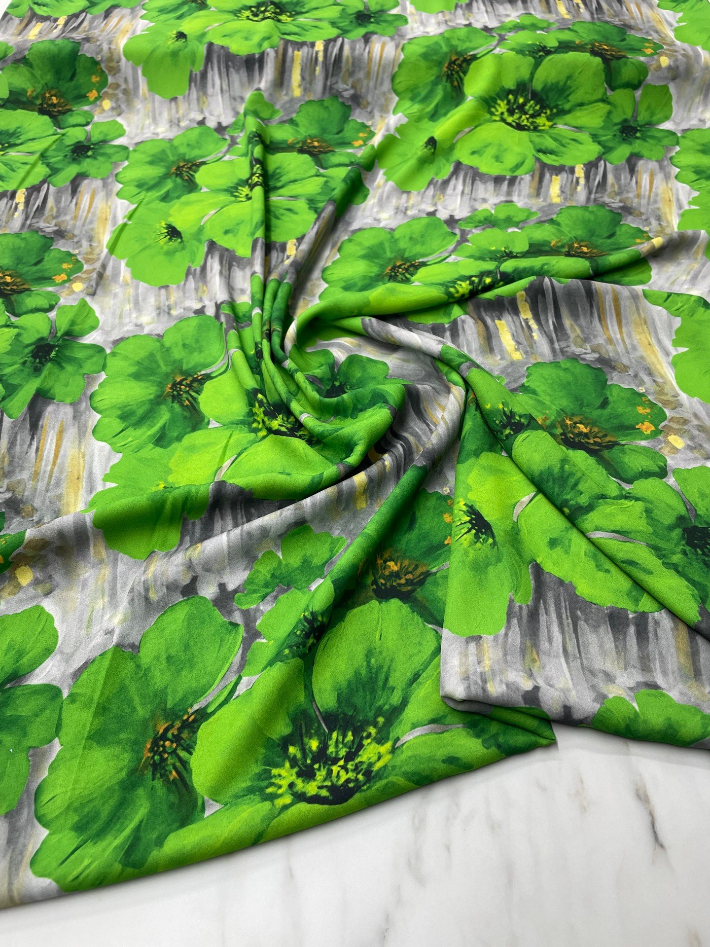 Yeşil Geranium Desen Elbiselik Gömleklik Krep Kumaş