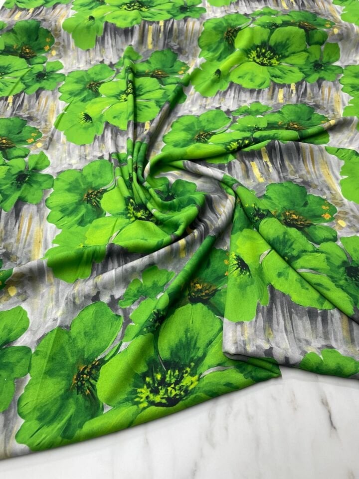 Yeşil Geranium Desen Elbiselik Gömleklik Krep Kumaş