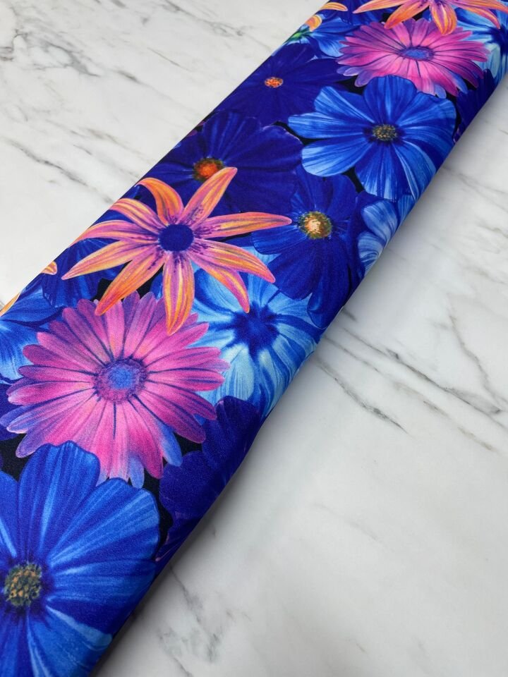 Mavi Çiçek Bahçesi Desen Elbiselik Gömleklik Krep Kumaş