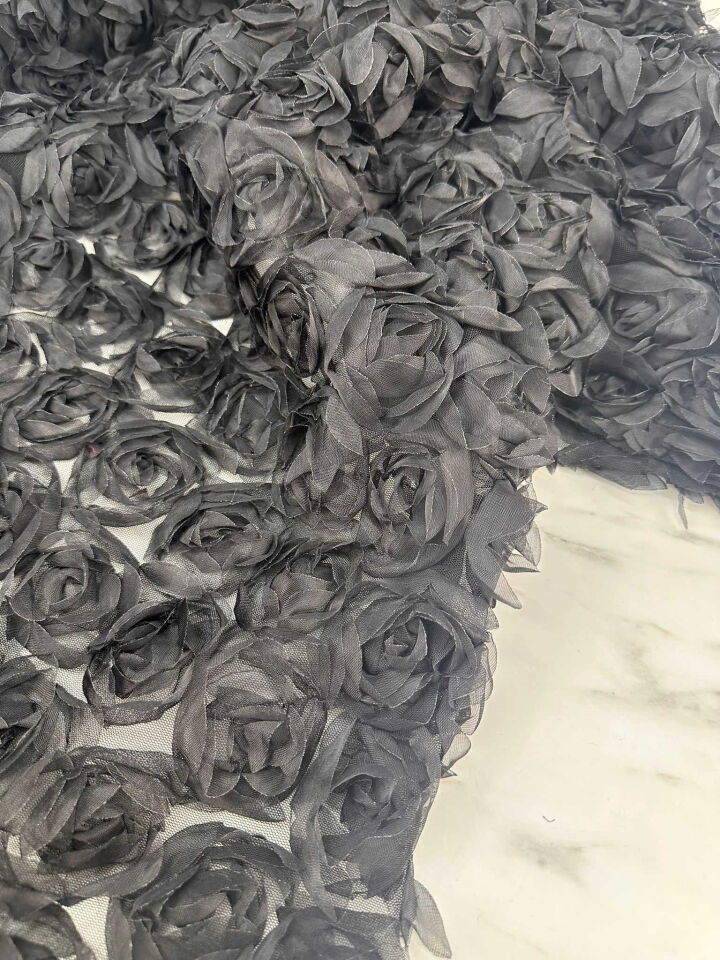 Siyah Renk 3 Boyutlu Güllü Kumaş Elbise Etek Çocuk Elbisesi