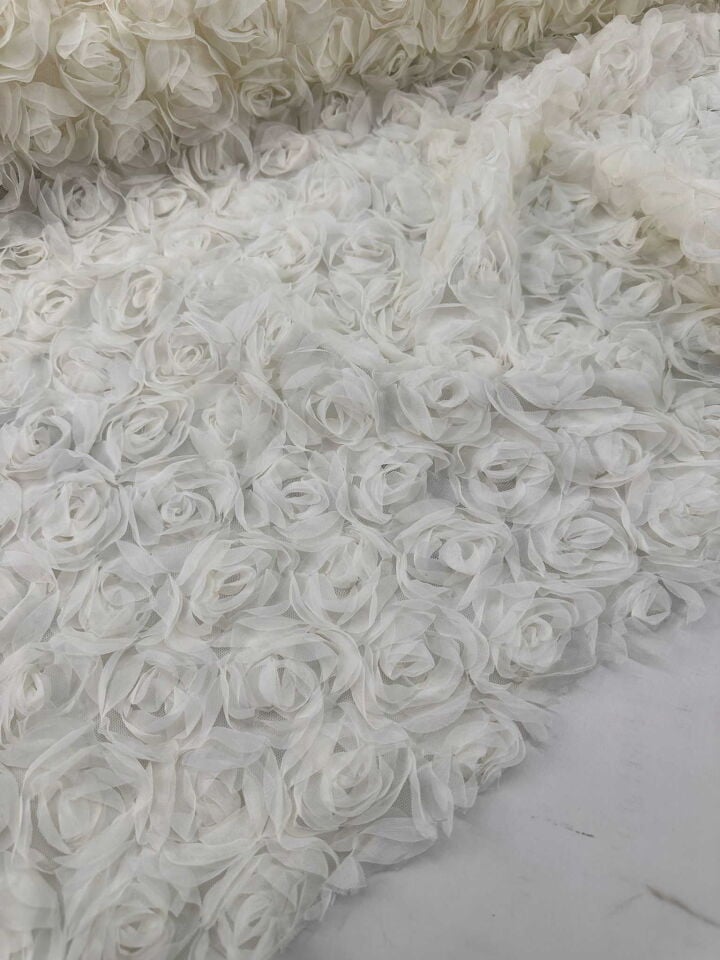 Krem Renk 3 Boyutlu Kumaş Elbise Etek Ceket