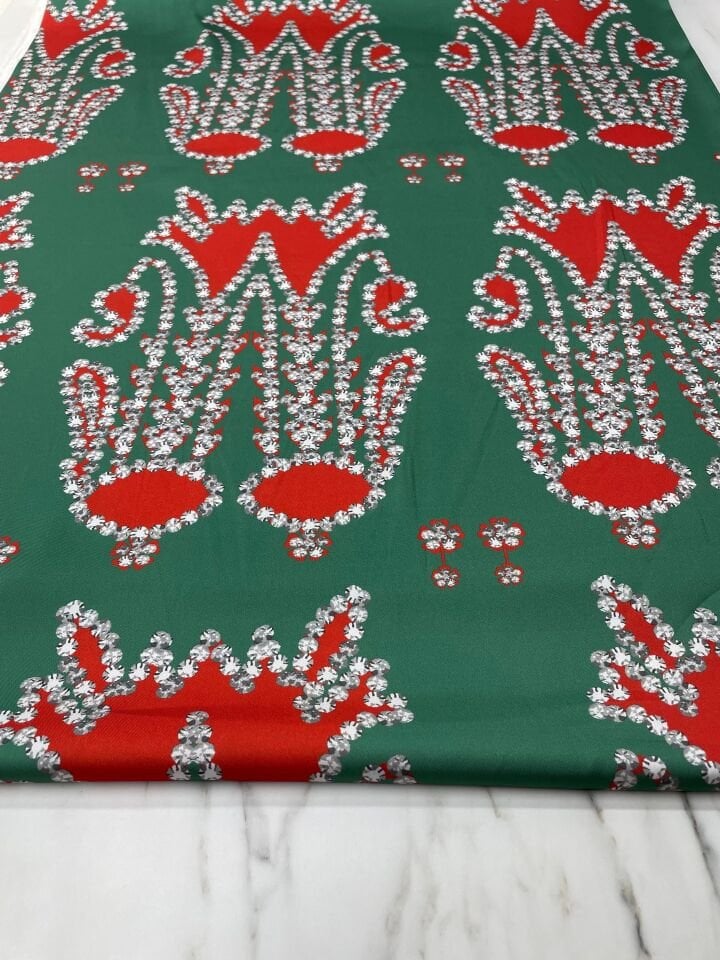 Yeşil İkat Desen Elbiselik Gömleklik Tivil Saten Kumaş