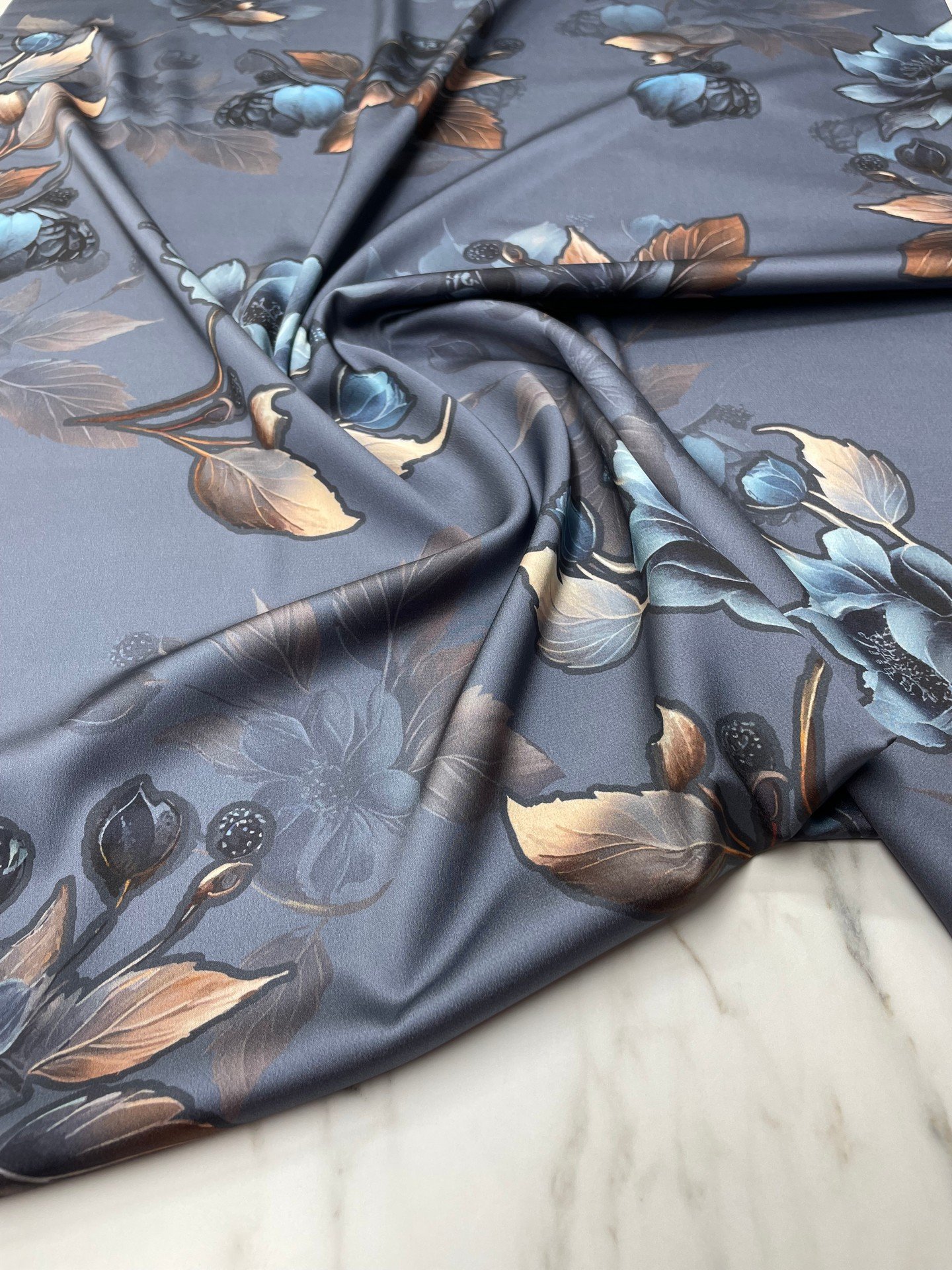 Gül Desen Elbiselik Gömleklik Tivil Saten Kumaş