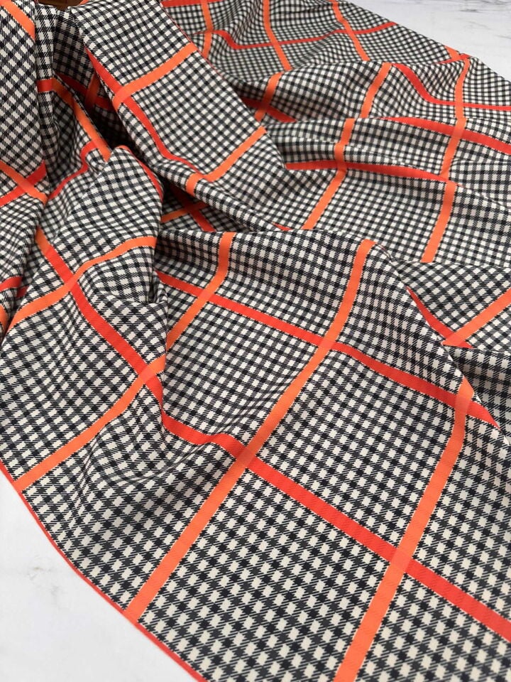 Likralı Ekose Desen Dabil Krep Elbise Etek Pantolon Ceket Kap