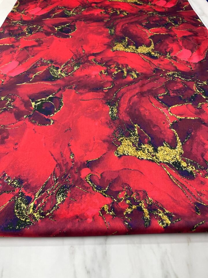 Kırmızı Mermer Desen Elbiselik Gömleklik Tivil Saten Kumaş