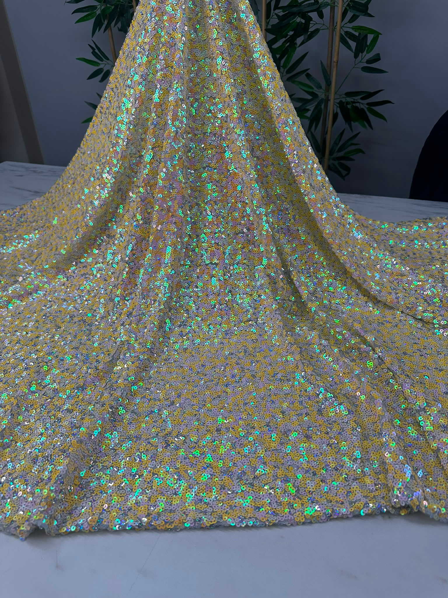 Renli Gold Hologram Payet Kumaş