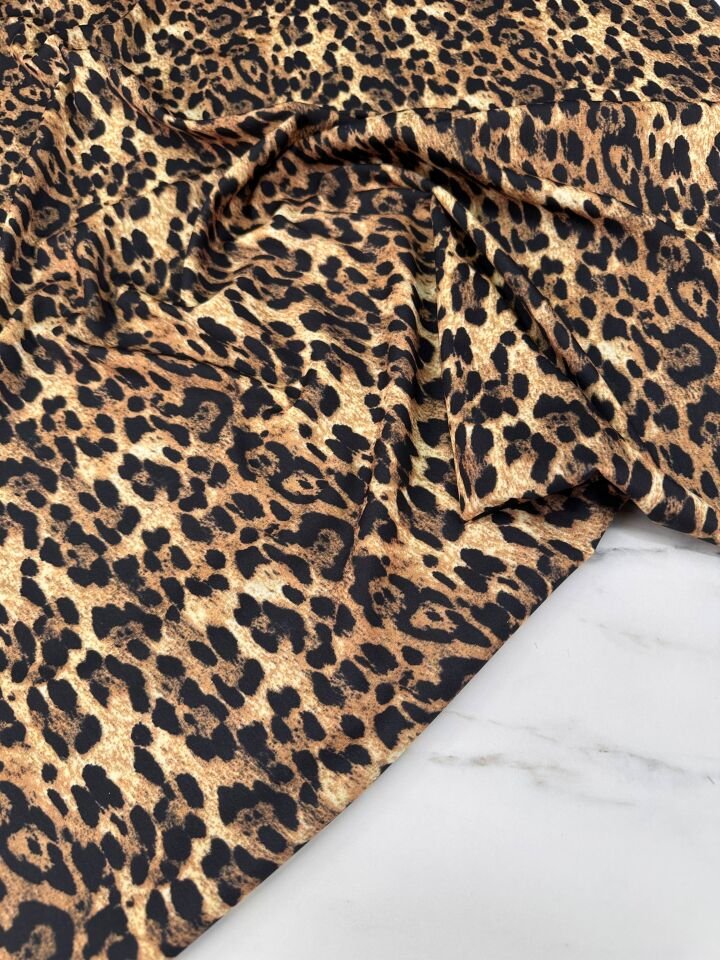Leopar Desen Krep Kumaş Elbise Gömlek Etek Abaya Şalvar Olarak Kullanabilirsiniz