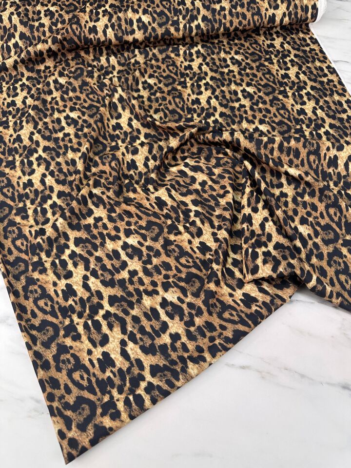 Leopar Desen Krep Kumaş Elbise Gömlek Etek Abaya Şalvar Olarak Kullanabilirsiniz