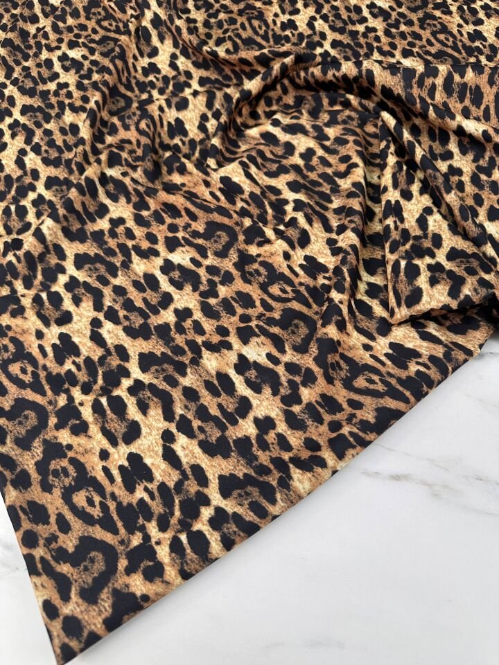 Leopar Desen Krep Kumaş Elbise Gömlek Etek Abaya Şalvar Olarak Kullanabilirsiniz