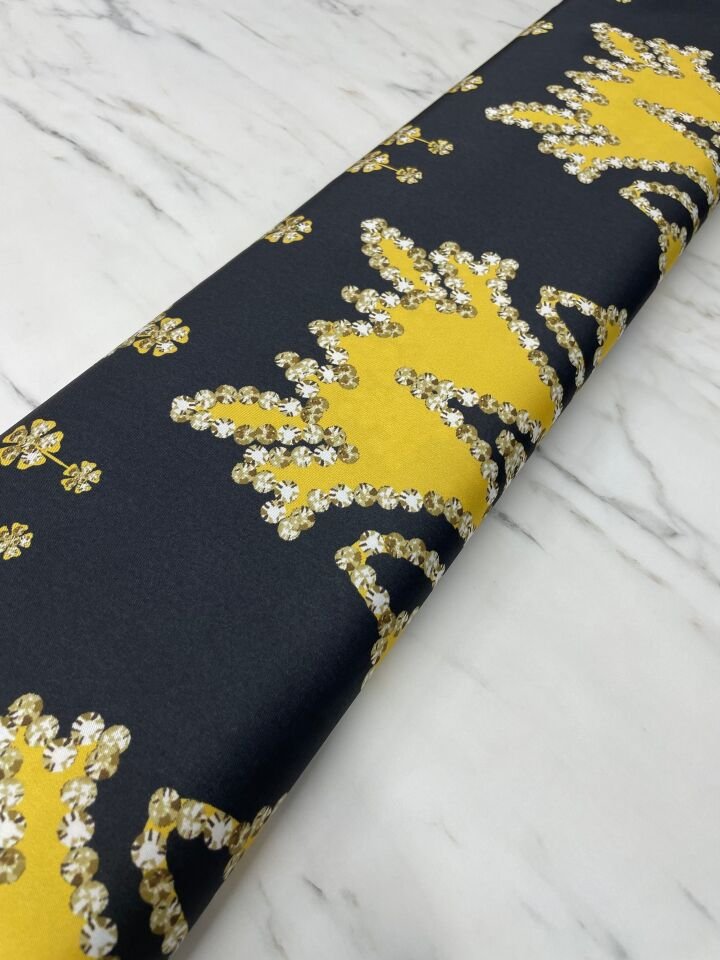 Siyah İkat Desen Elbiselik Gömleklik Tivil Saten Kumaş