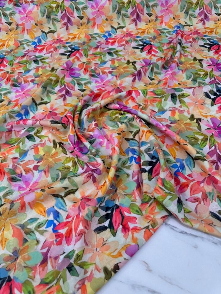 Yaz Çiçegi Desen Krep Kumaş Elbise Etek Gömlek Şalvar Olarak Kullanabilirsiniz