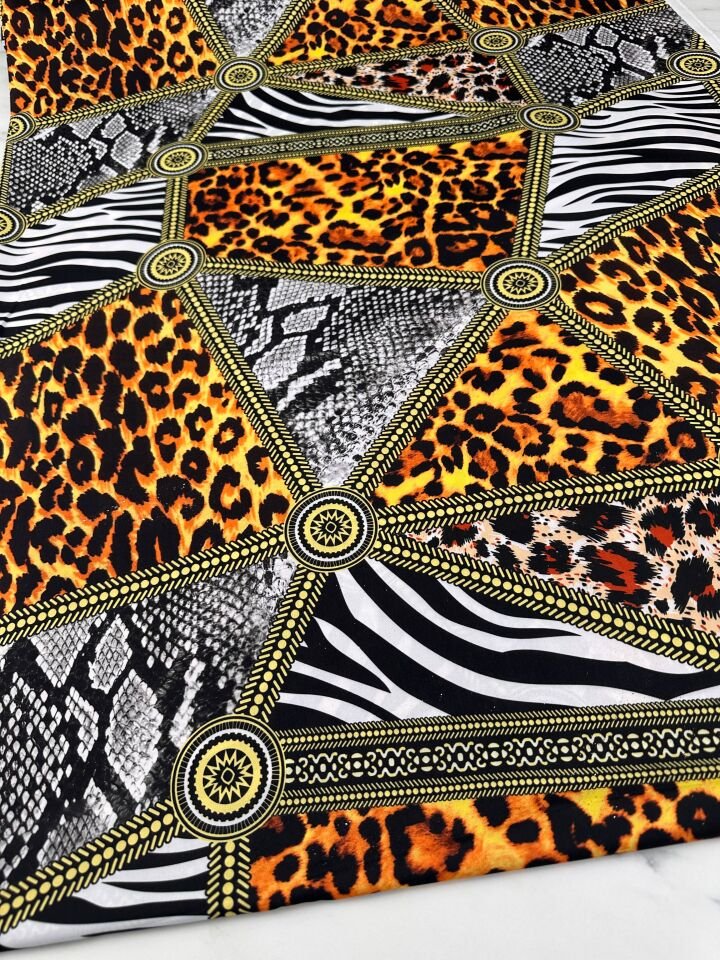 Lıyon Desen Krep Kumaş Elbise Gömlek Etek şalvar Olarak Kullanabilirsiniz