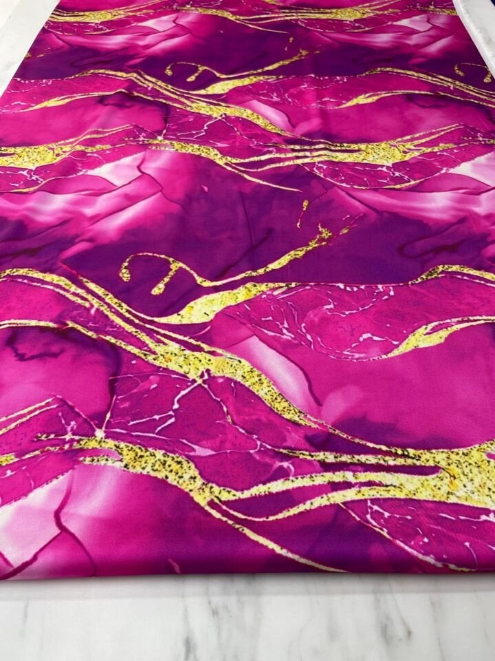 Fuşya Desen Elbiselik Gömleklik Tivil Saten Kumaş