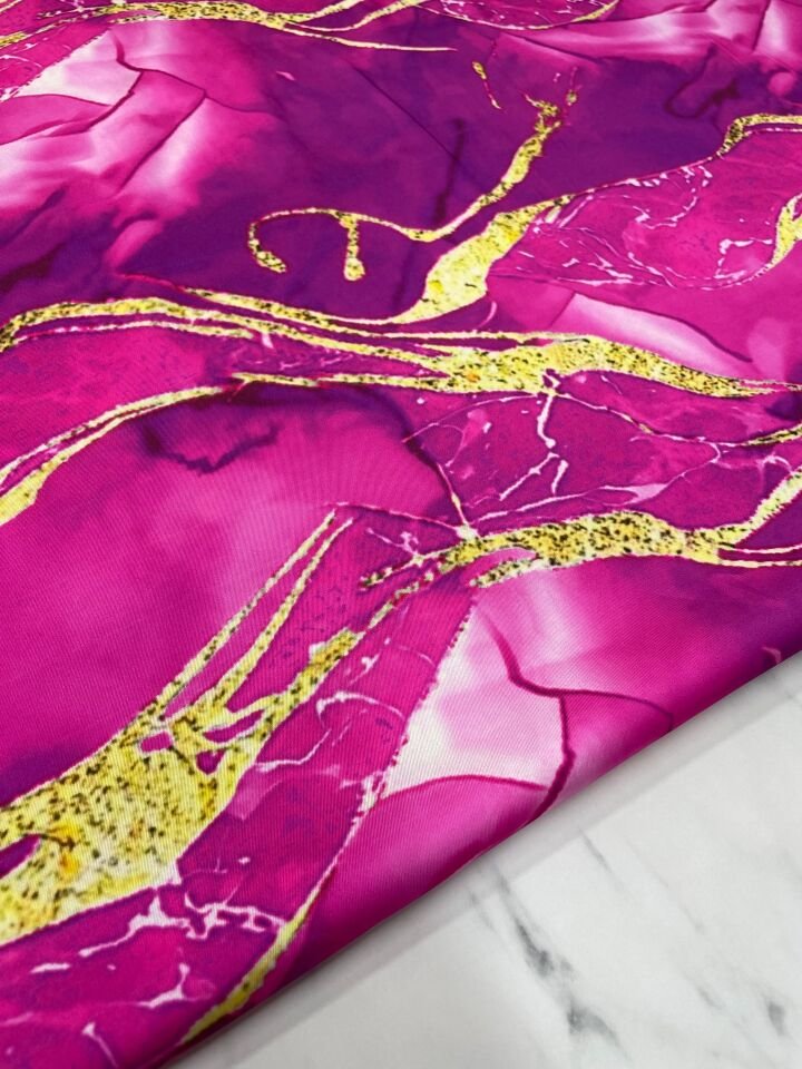 Fuşya Desen Elbiselik Gömleklik Tivil Saten Kumaş