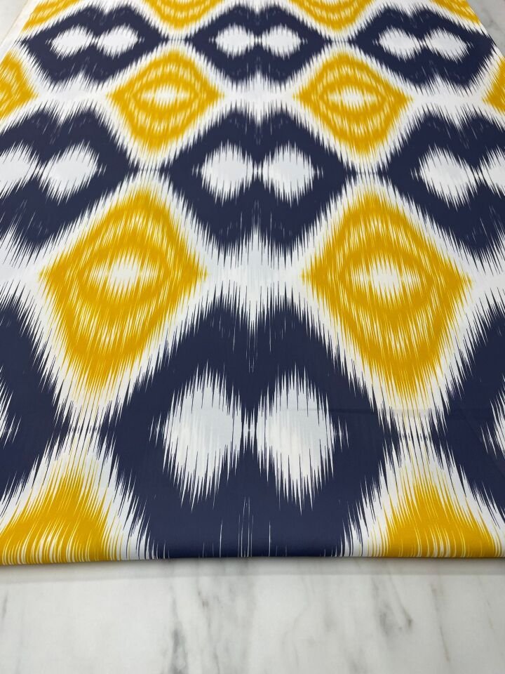 İkat Desen Elbiselik Gömleklik Tivil Saten Kumaş