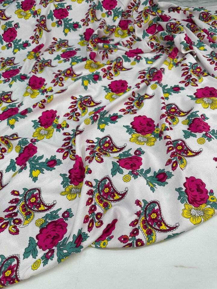 otantik Çiçek Desen Viskon