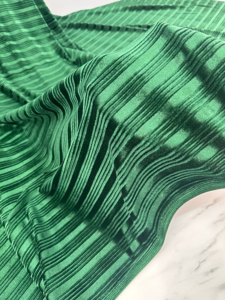 Yeşil Yakma İpek Kadife Elbise Etek Şalvar Pantolon